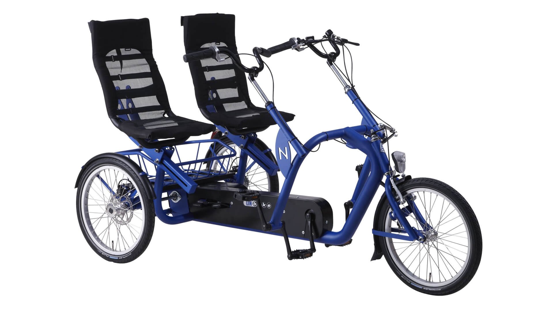 Tandem tricycle électrique avec enfant ou ado placé devant